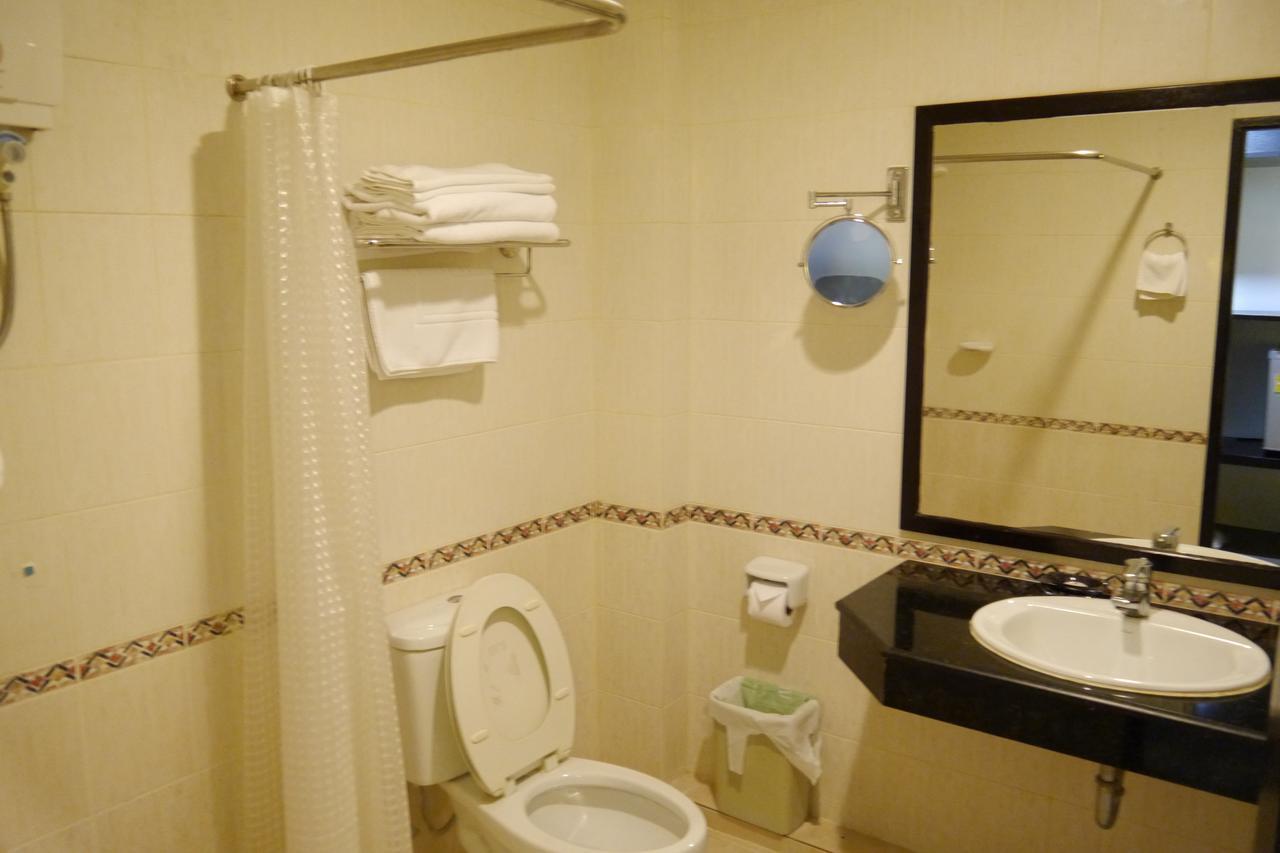 Lertnimit Hotel Chaiyaphum Εξωτερικό φωτογραφία
